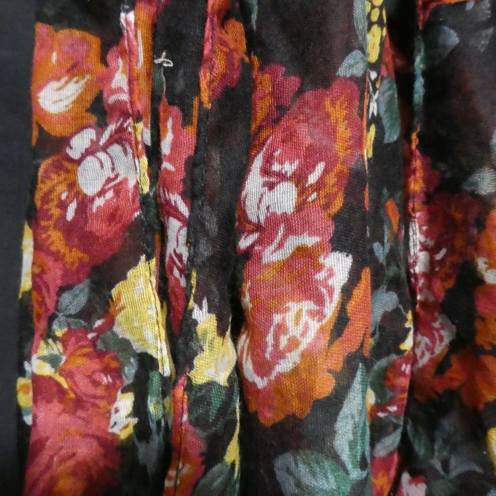Floral Infinity Scarf - Picture 6 of 6